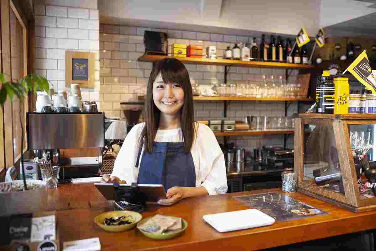 カフェ バイト 個人 経営